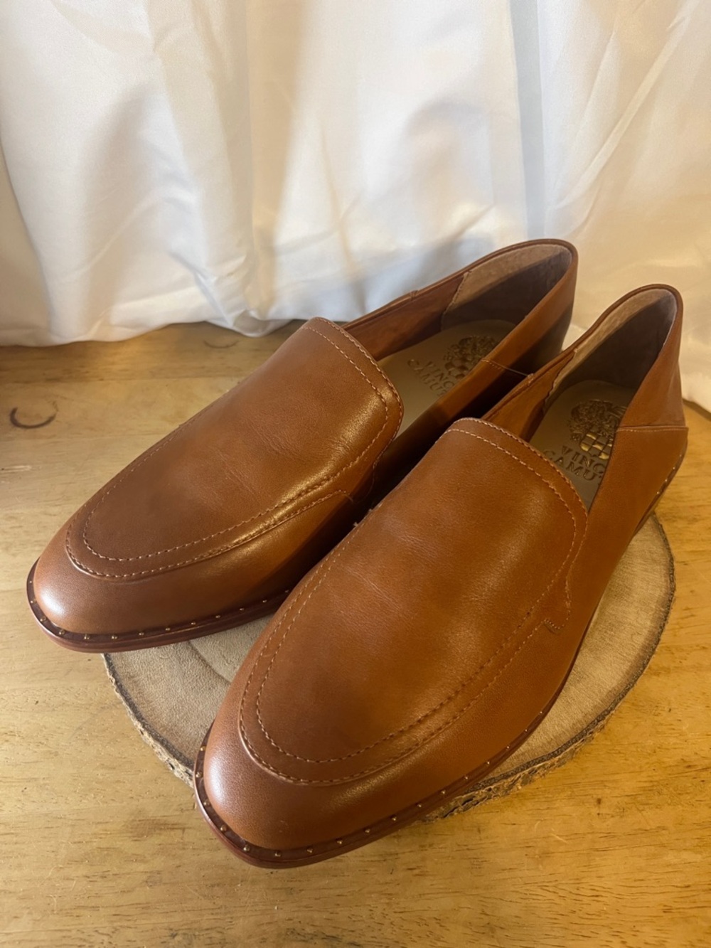 Vince Camuto Cretinian Women's Cognac Leather Slip-On Loafers Size 6